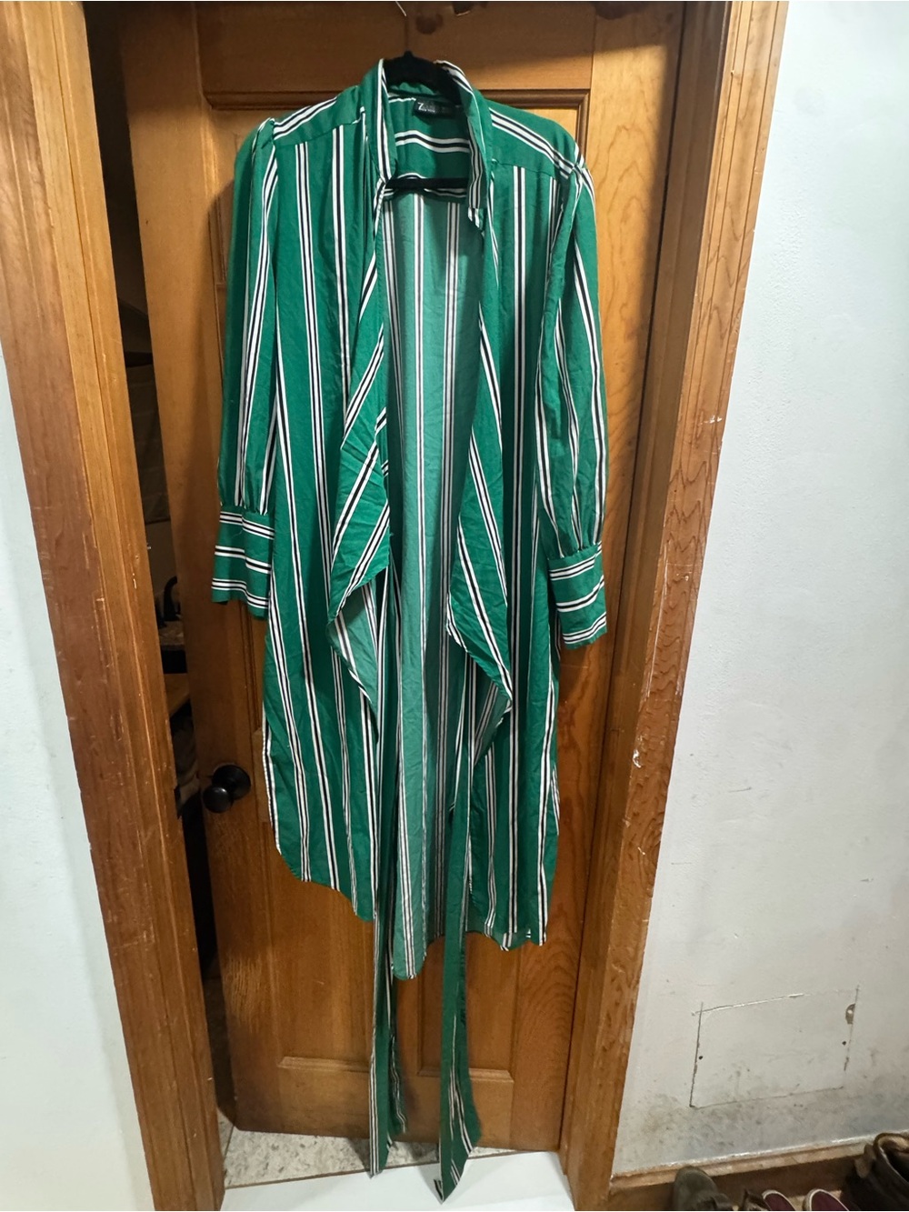 New York & Company Green Striped Long Duster Wrap Blouse